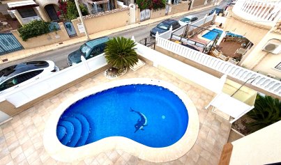 Resale - Villa -
Orihuela Costa - Villamartín-Las Filipinas