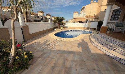 Resale - Villa -
Orihuela Costa - Villamartín-Las Filipinas