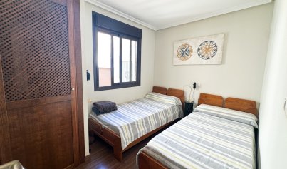Resale - Bungalow -
Orihuela Costa - Los Altos