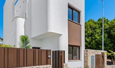 New Build - Villa -
Mil Palmeras