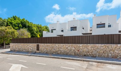 New Build - Villa -
Mil Palmeras