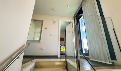 Resale - Villa -
Torrevieja - Nueva Torrevieja - Aguas Nuevas