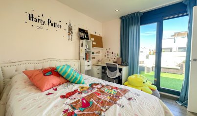Resale - Villa -
Torrevieja - Nueva Torrevieja - Aguas Nuevas