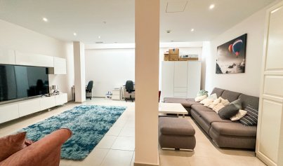 Resale - Villa -
Torrevieja - Nueva Torrevieja - Aguas Nuevas