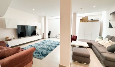 Resale - Villa -
Torrevieja - Nueva Torrevieja - Aguas Nuevas