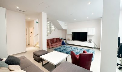 Resale - Villa -
Torrevieja - Nueva Torrevieja - Aguas Nuevas