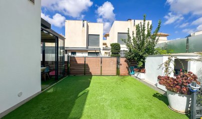 Resale - Villa -
Torrevieja - Nueva Torrevieja - Aguas Nuevas