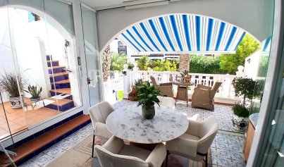Resale - Townhouse -
Villamartín - Orihuela Costa