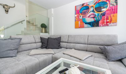 Resale - Quad House -
Mil Palmeras - Riomar