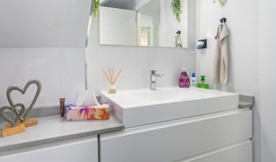 Resale - Quad House -
Mil Palmeras - Riomar