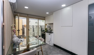 Resale - Quad House -
Mil Palmeras - Riomar