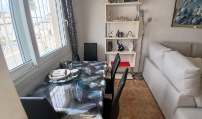 Resale - Villa -
Villamartín - Costa Blanca