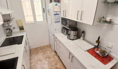 Resale - Villa -
Villamartín - Costa Blanca