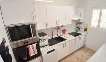 Resale - Villa -
Villamartín - Costa Blanca