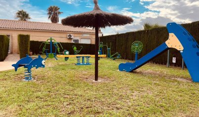 Resale - Villa -
Villamartín - Costa Blanca