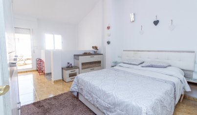 Wiederverkauf - Stadthaus -
Playa Flamenca