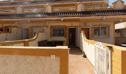 Wiederverkauf - Stadthaus -
Playa Flamenca