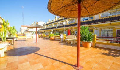 Wiederverkauf - Stadthaus -
Playa Flamenca