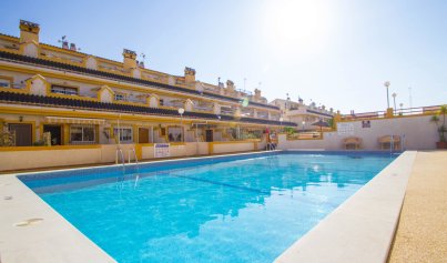 Wiederverkauf - Stadthaus -
Playa Flamenca