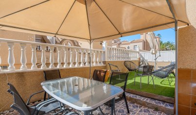 Resale - Villa -
Villamartin - Costa Blanca