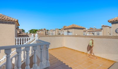 Resale - Villa -
Villamartin - Costa Blanca