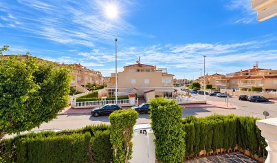 Resale - Semi - Detached Villa -
Alicante - La Florida
