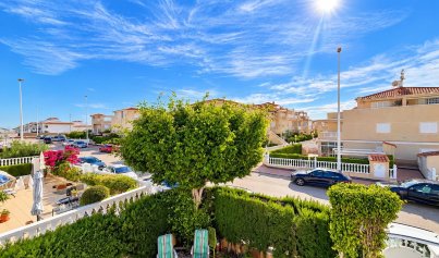 Resale - Semi - Detached Villa -
Alicante - La Florida