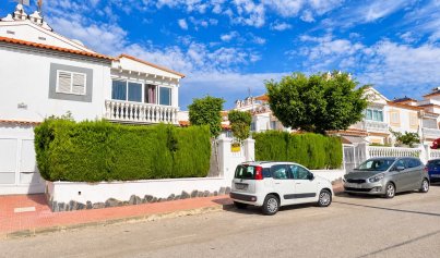 Resale - Semi - Detached Villa -
Alicante - La Florida