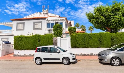 Resale - Semi - Detached Villa -
Alicante - La Florida