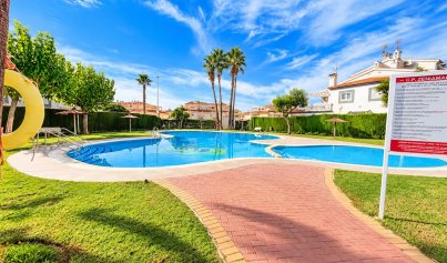 Resale - Semi - Detached Villa -
Alicante - La Florida