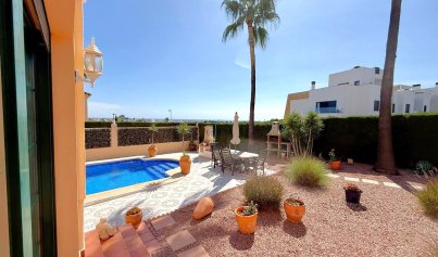 Resale - Villa -
Orihuela Costa - Los Dolses