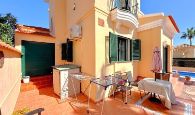 Resale - Villa -
Orihuela Costa - Los Dolses