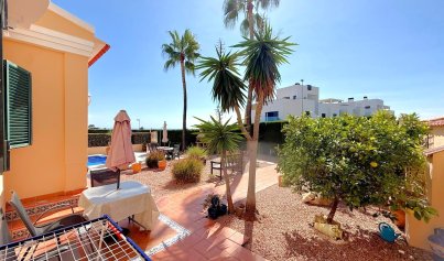 Resale - Villa -
Orihuela Costa - Los Dolses