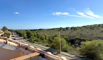 Återförsäljning - Radhus -
Orihuela Costa - Campoamor