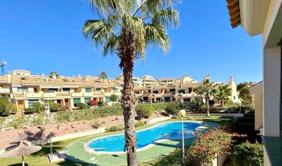 Återförsäljning - Radhus -
Orihuela Costa - Campoamor