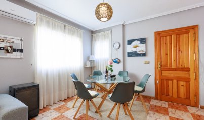 Återförsäljning - Quad House -
Villamartín - Pinada Golf