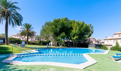 Återförsäljning - Quad House -
Villamartín - Pinada Golf