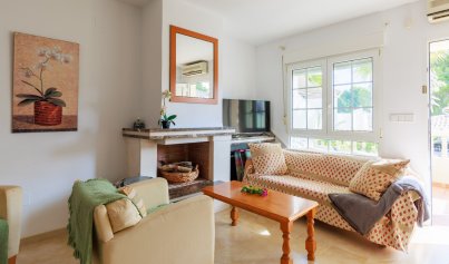 Resale - Semi - Detached Villa -
Las Ramblas
