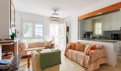 Resale - Semi - Detached Villa -
Las Ramblas