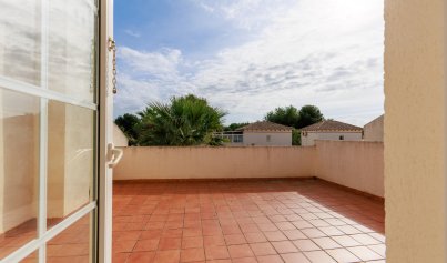 Resale - Semi - Detached Villa -
Las Ramblas