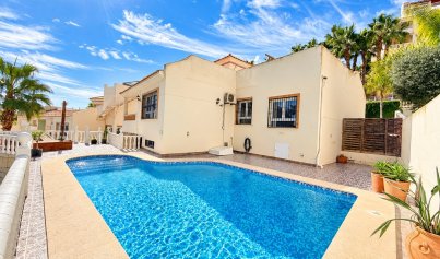 Resale - Villa -
Orihuela Costa - Las Ramblas