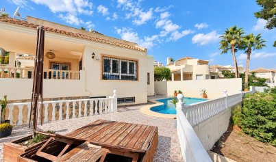 Resale - Villa -
Orihuela Costa - Las Ramblas