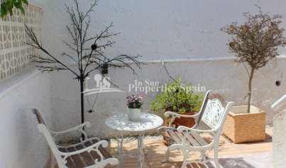 Resale - Villa -
Orihuela Costa - Blue Lagoon