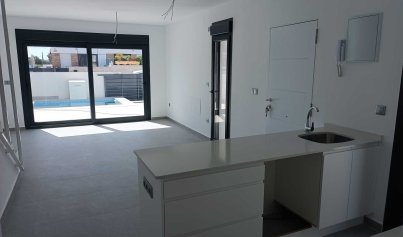 Nybyggnation - Radhus -
Daya Nueva