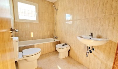 Neue Gebäude - Villa -
Purias