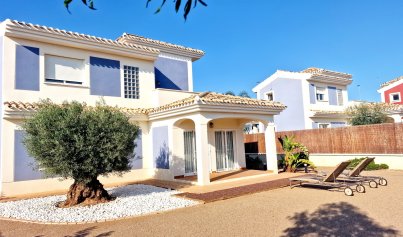 Nybyggnation - Villa -
Purias