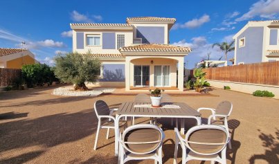 Nybyggnation - Villa -
Purias