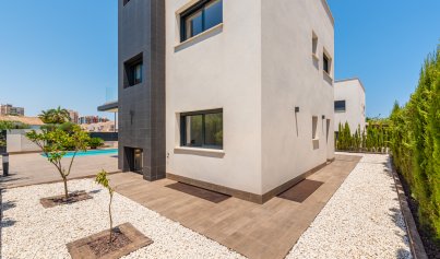 Nouvelle construction - Maison de ville -
Playa Paraiso