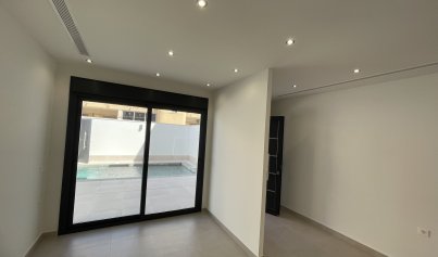 Nybyggnation - Radhus -
Heredades