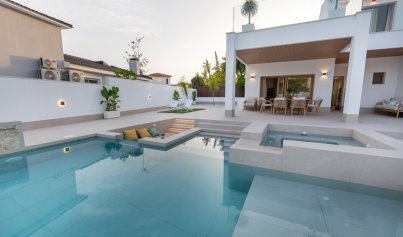 Neue Gebäude - Villa -
Campoamor